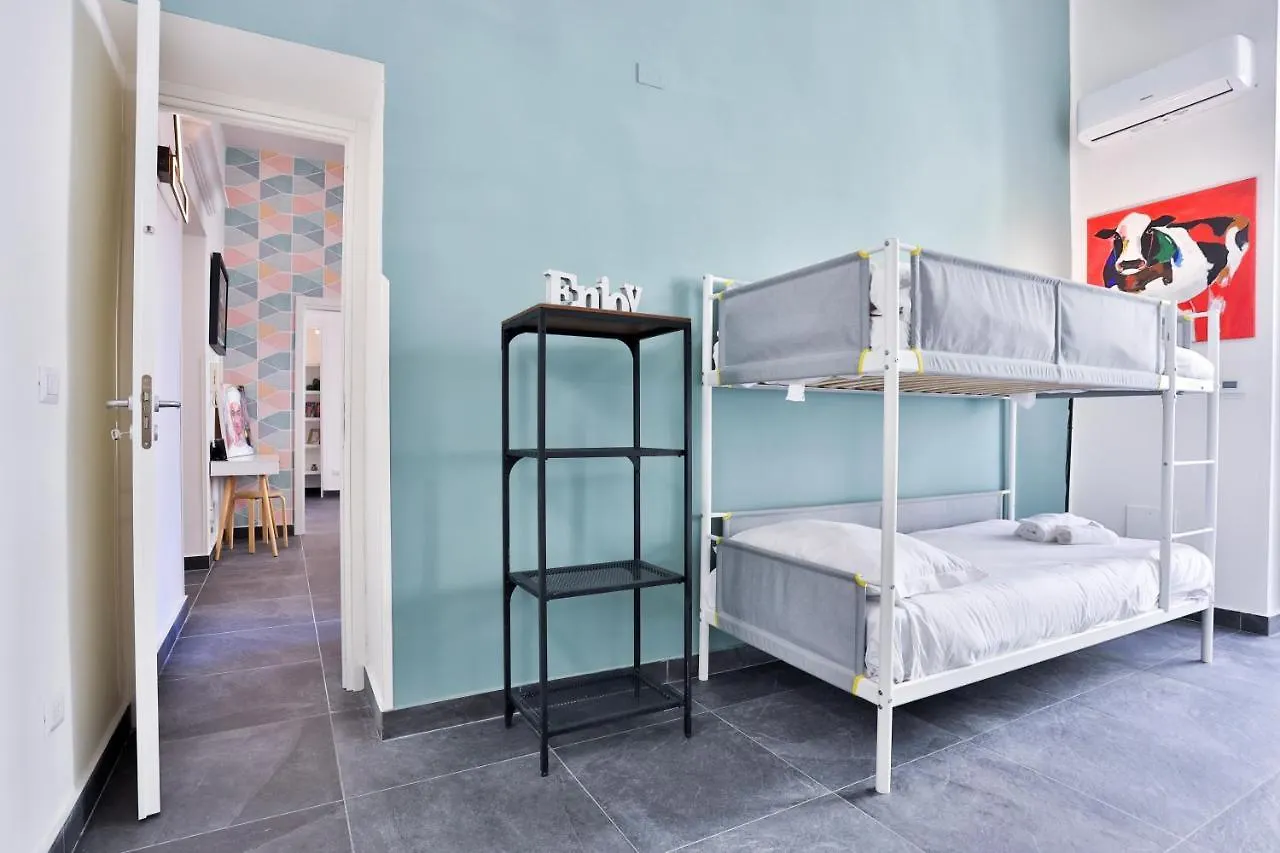 La Finestra Su Garibaldi Apartment Naples