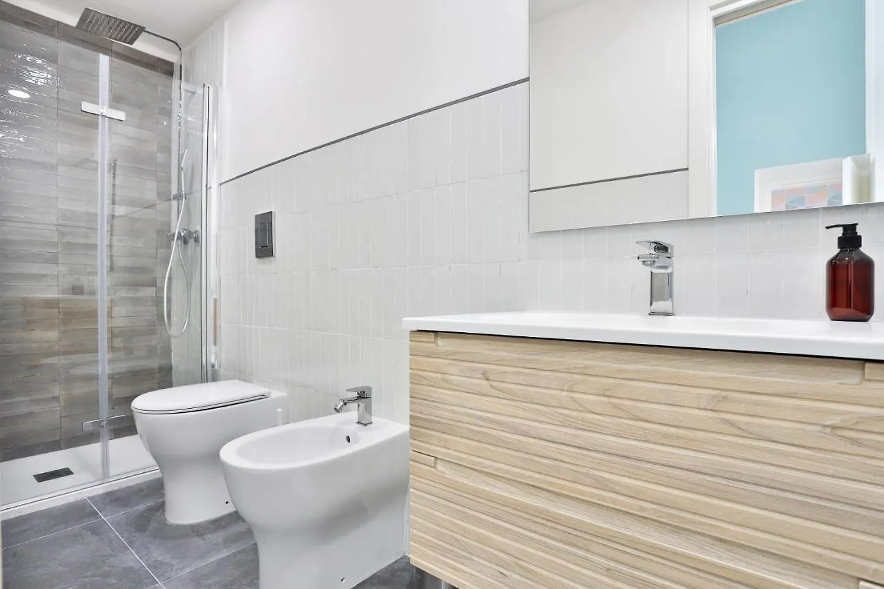 La Finestra Su Garibaldi Apartment Naples