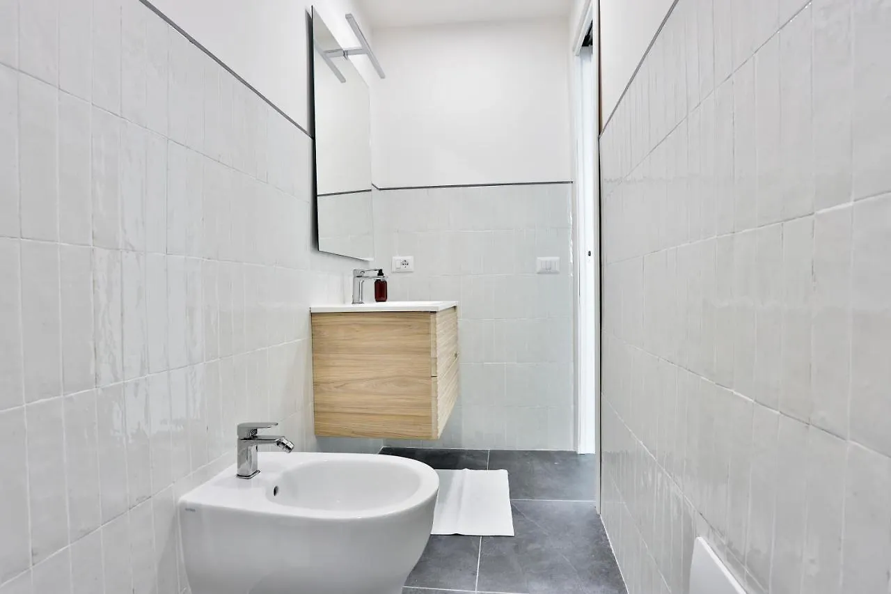 La Finestra Su Garibaldi Apartment Naples