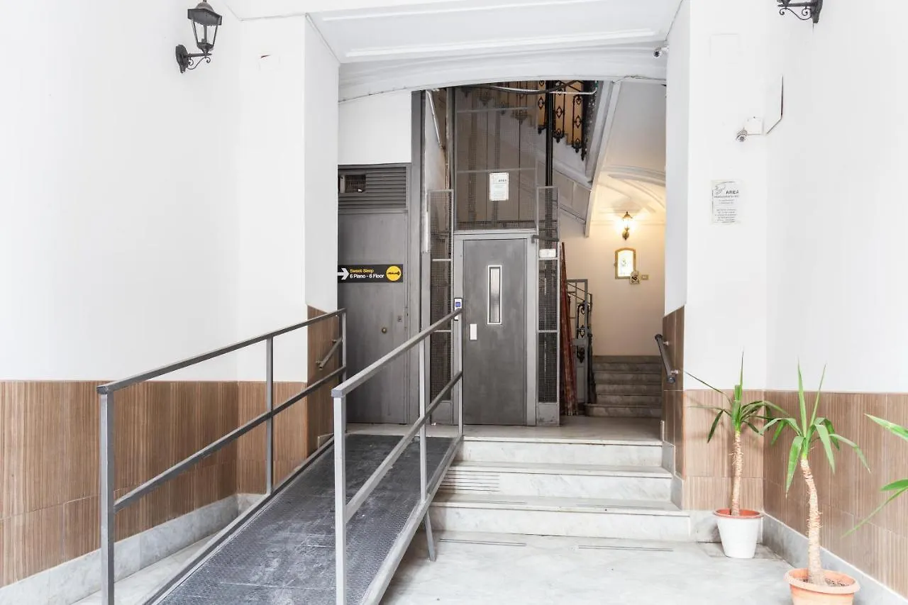 La Finestra Su Garibaldi Apartment Naples